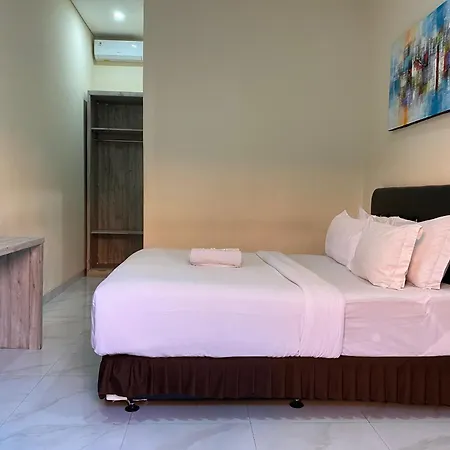 The Laviana Hotel